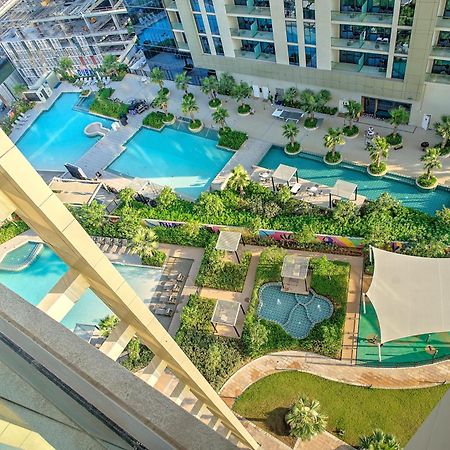 Elegant 1-Br Near Burj Khalifa Apartment Dubai Exterior photo